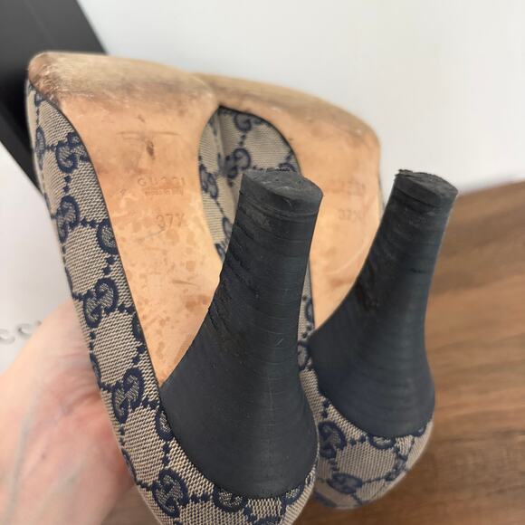 GUCCI Interlocking GG Monogram Web Canvas Heels 37.5 Box Authenticated COA 7.5 - Picture 12 of 14
